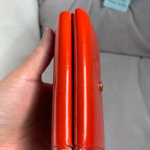 Authentic Louis Vuitton Vernis Wallet - Picture 12 of 15